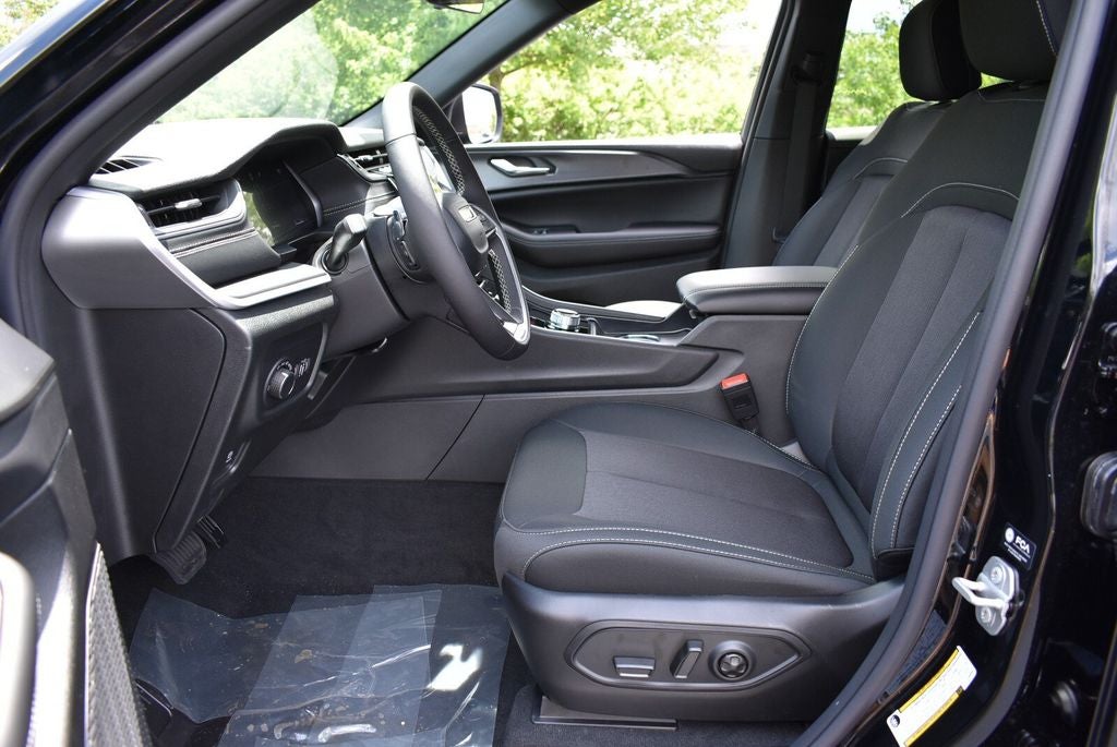 2026 Jeep Grand Cherokee Laredo X