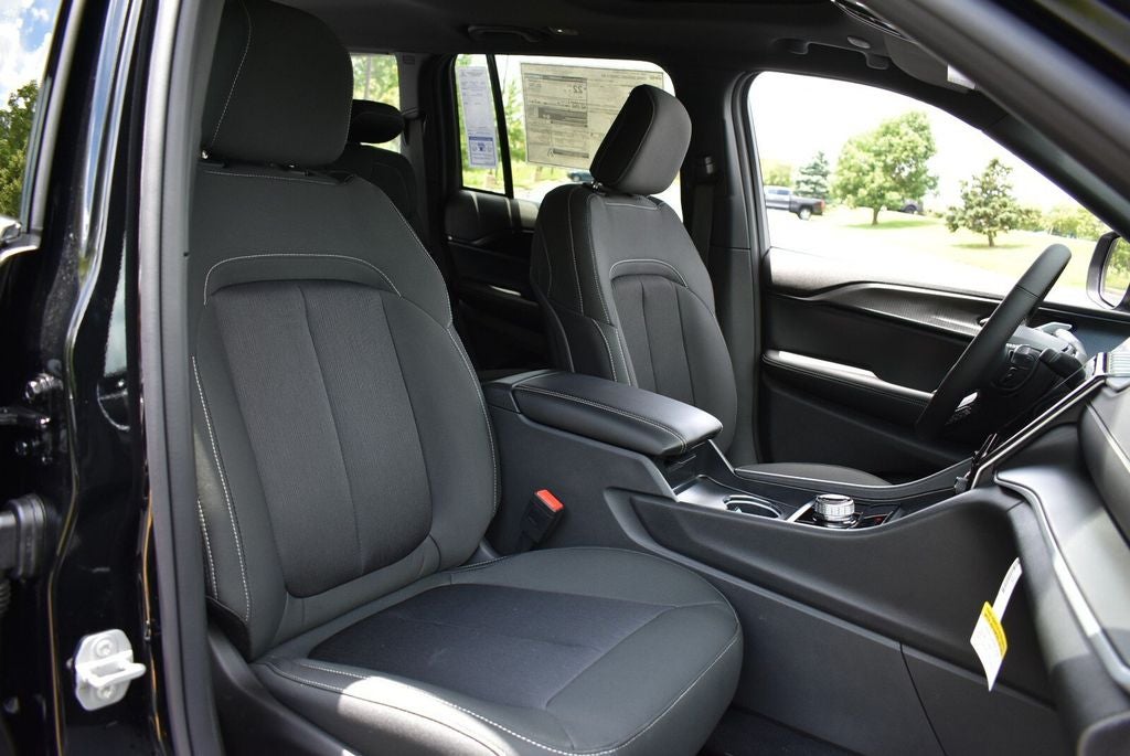 2026 Jeep Grand Cherokee Laredo X
