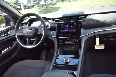 2026 Jeep Grand Cherokee Laredo X