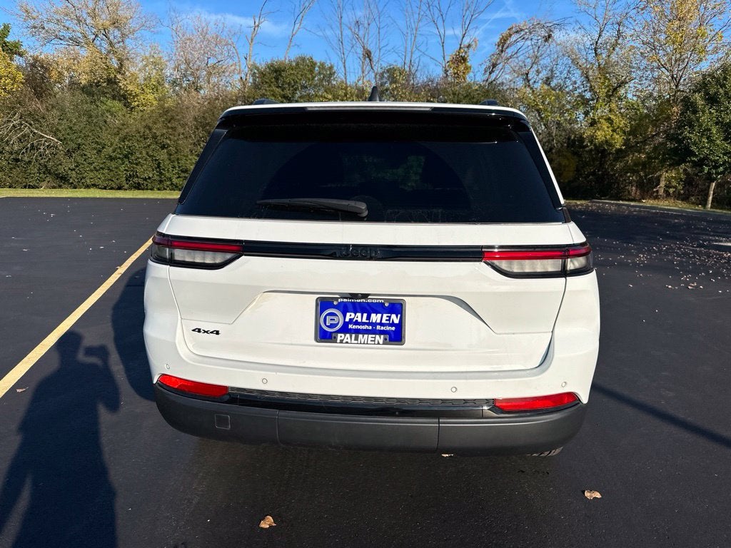2025 Jeep Grand Cherokee Laredo