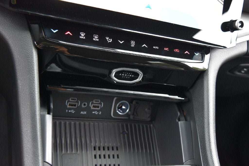 2027 Jeep Grand Cherokee Altitude