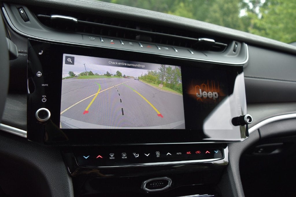 2027 Jeep Grand Cherokee Altitude