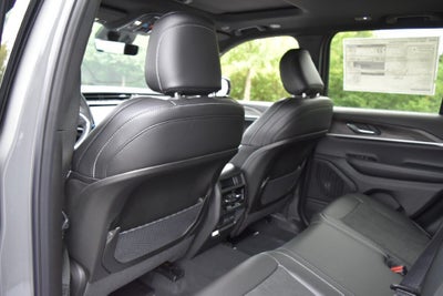 2027 Jeep Grand Cherokee Altitude