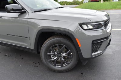 2027 Jeep Grand Cherokee Altitude