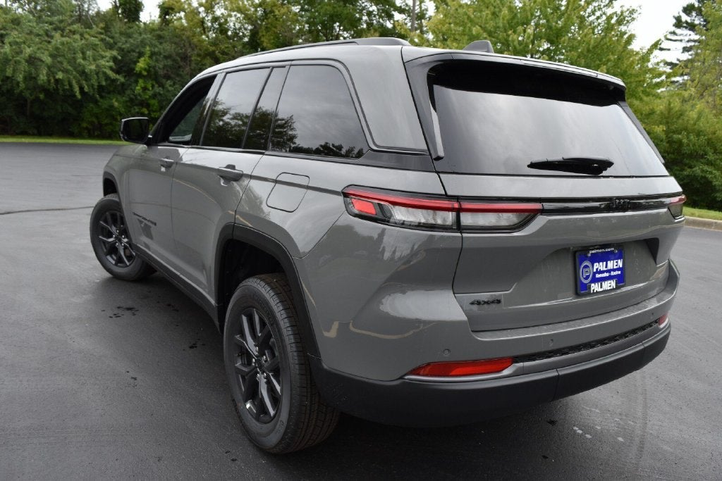 2027 Jeep Grand Cherokee Altitude