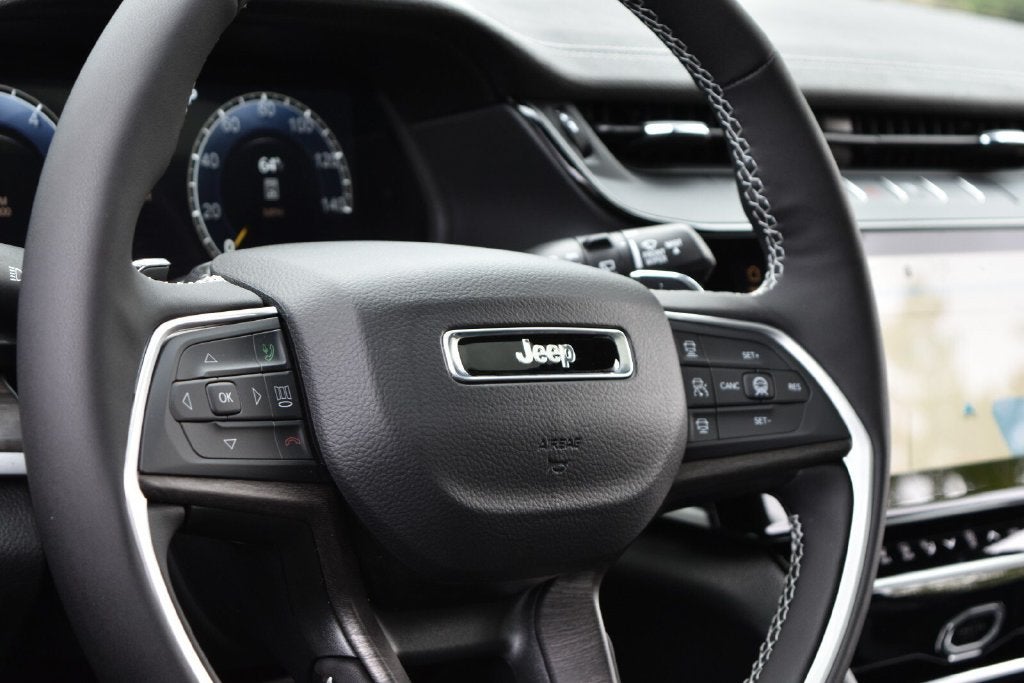 2027 Jeep Grand Cherokee Altitude