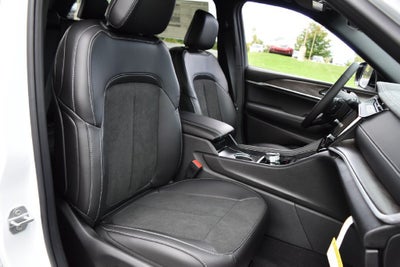 2027 Jeep Grand Cherokee Altitude