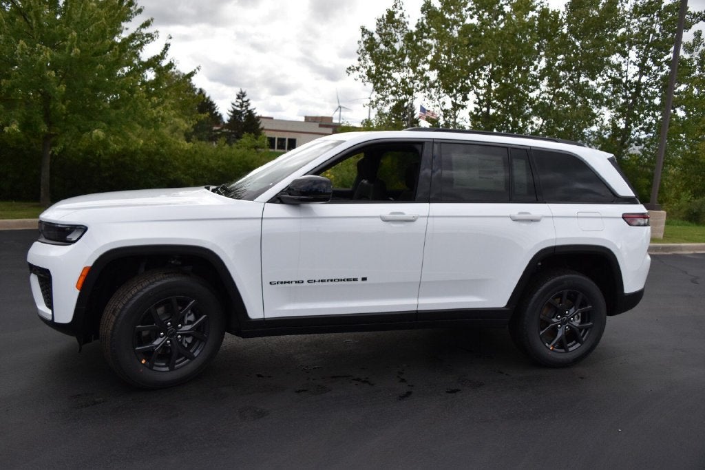 2027 Jeep Grand Cherokee Altitude