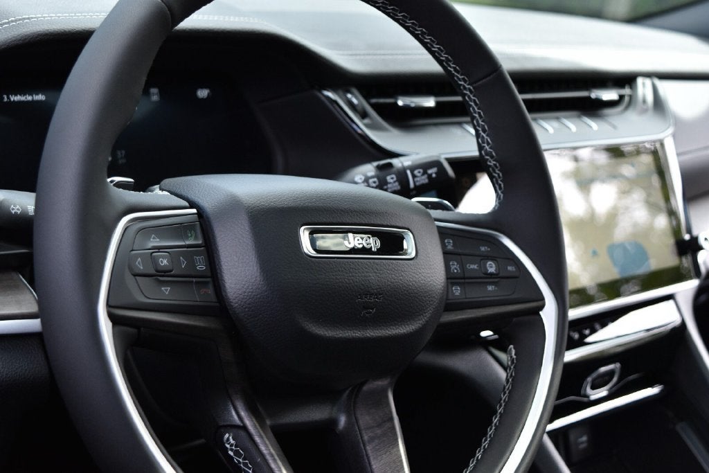 2027 Jeep Grand Cherokee Altitude