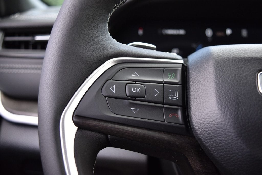 2027 Jeep Grand Cherokee Altitude