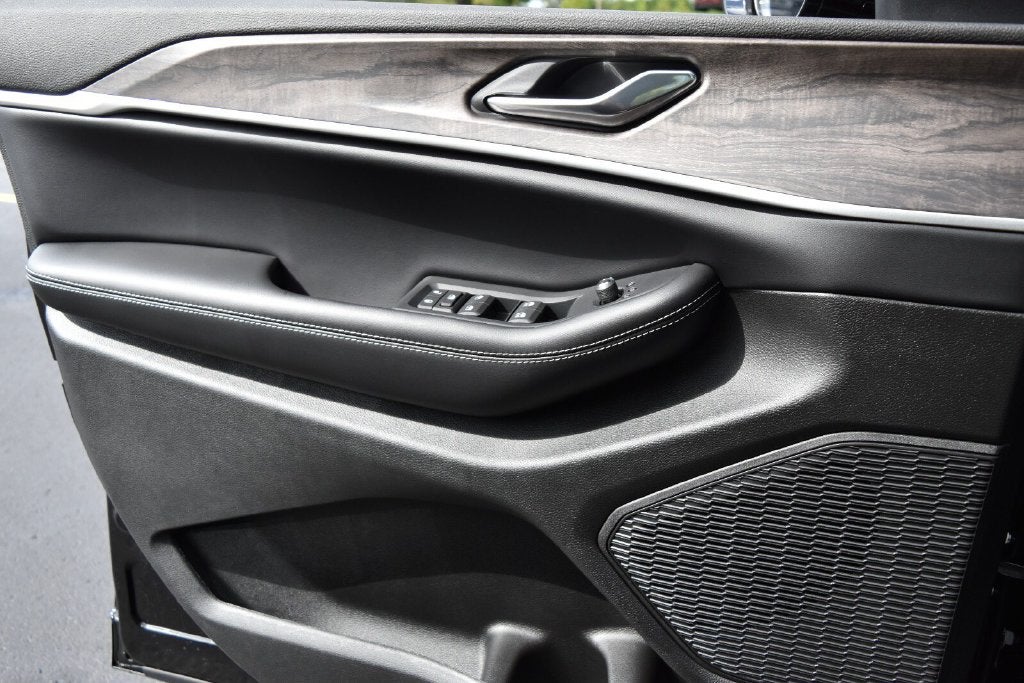 2027 Jeep Grand Cherokee Altitude