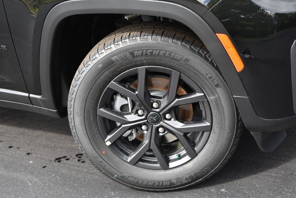 2027 Jeep Grand Cherokee Altitude