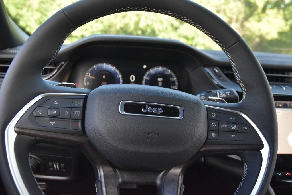 2027 Jeep Grand Cherokee Altitude