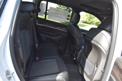 2027 Jeep Grand Cherokee Altitude