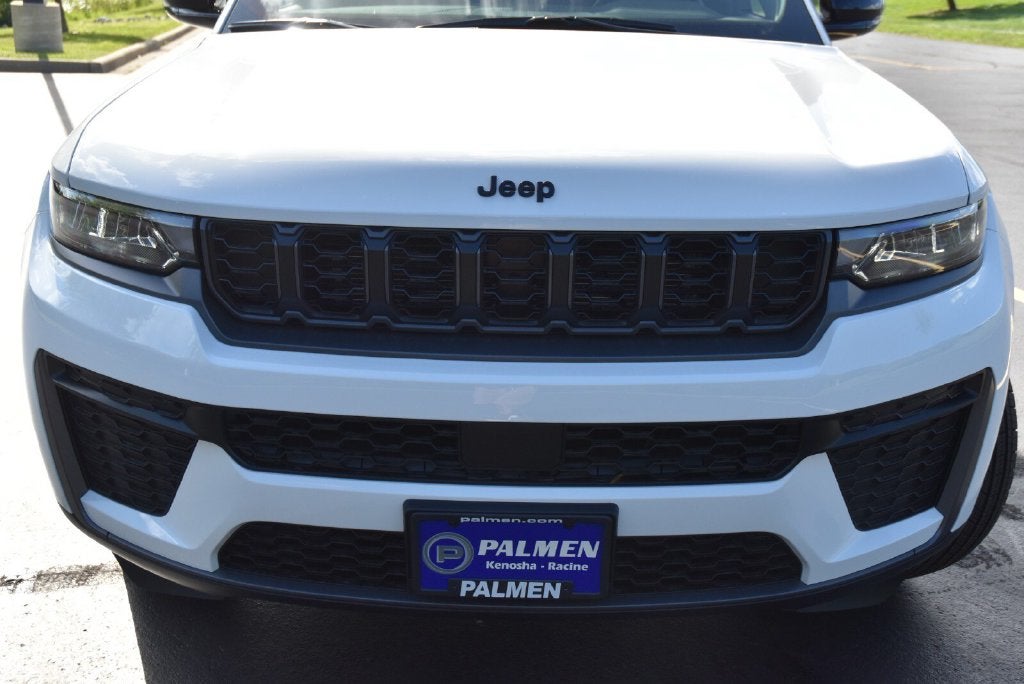 2027 Jeep Grand Cherokee Altitude