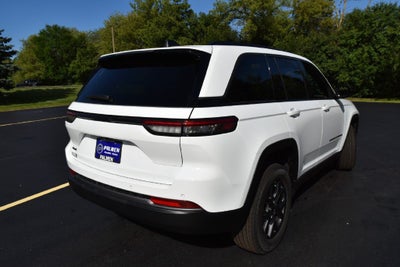 2027 Jeep Grand Cherokee Altitude