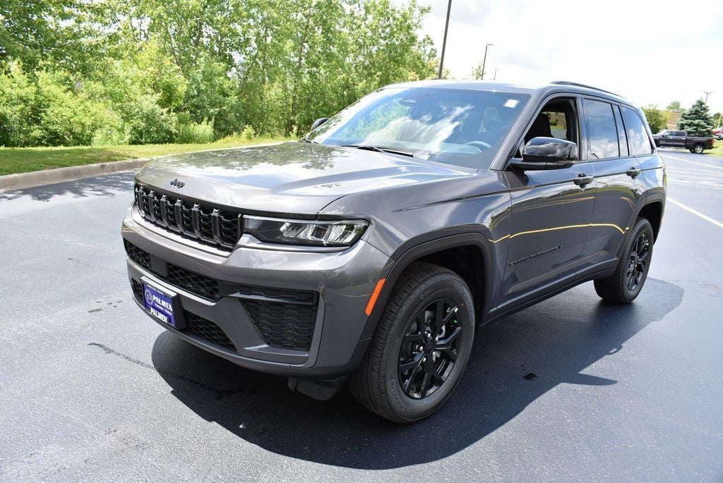 2026 Jeep Grand Cherokee Altitude
