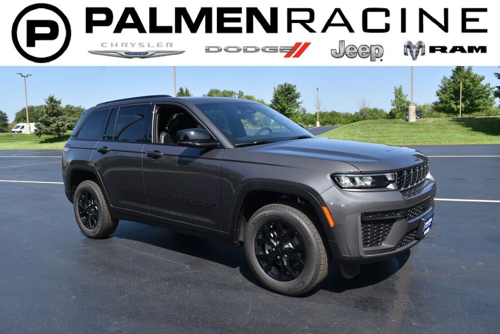 2026 Jeep Grand Cherokee Laredo Altitude