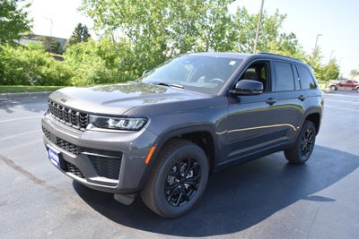 2026 Jeep Grand Cherokee Laredo Altitude