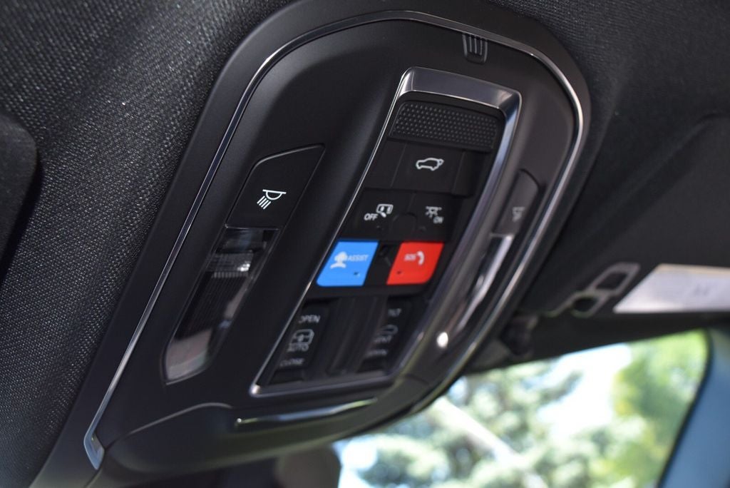 2026 Jeep Grand Cherokee Laredo Altitude
