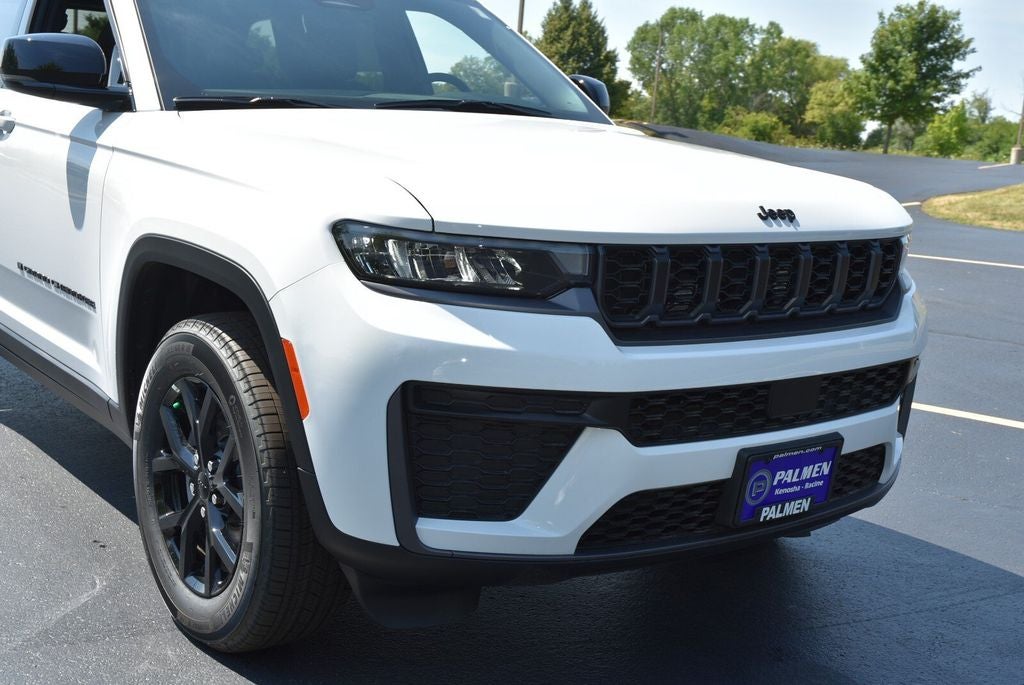 2026 Jeep Grand Cherokee Altitude