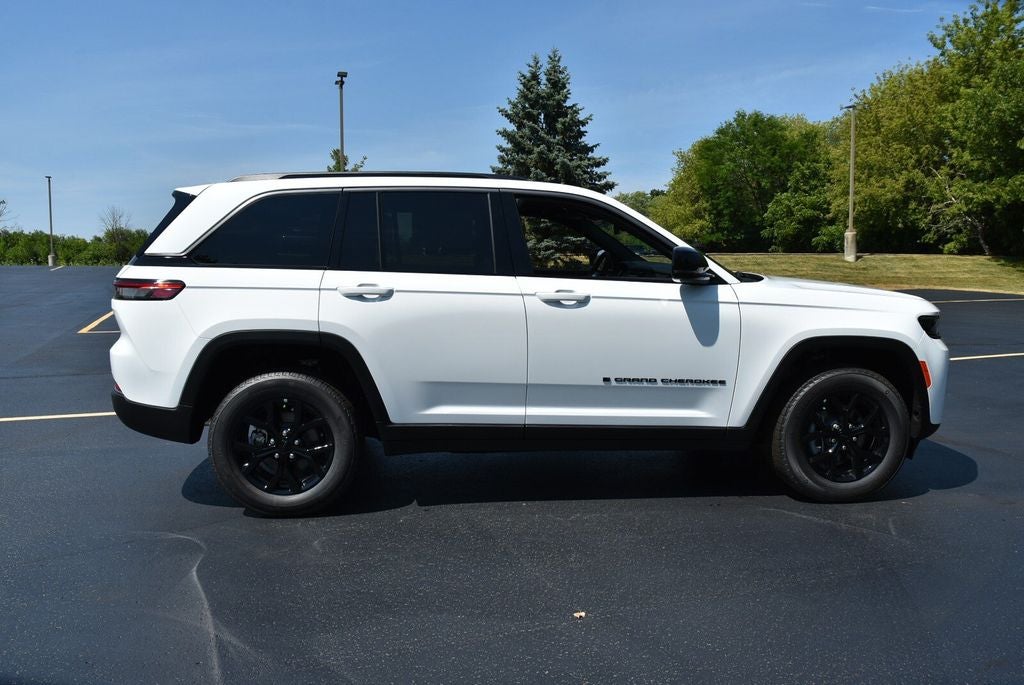 2026 Jeep Grand Cherokee Altitude