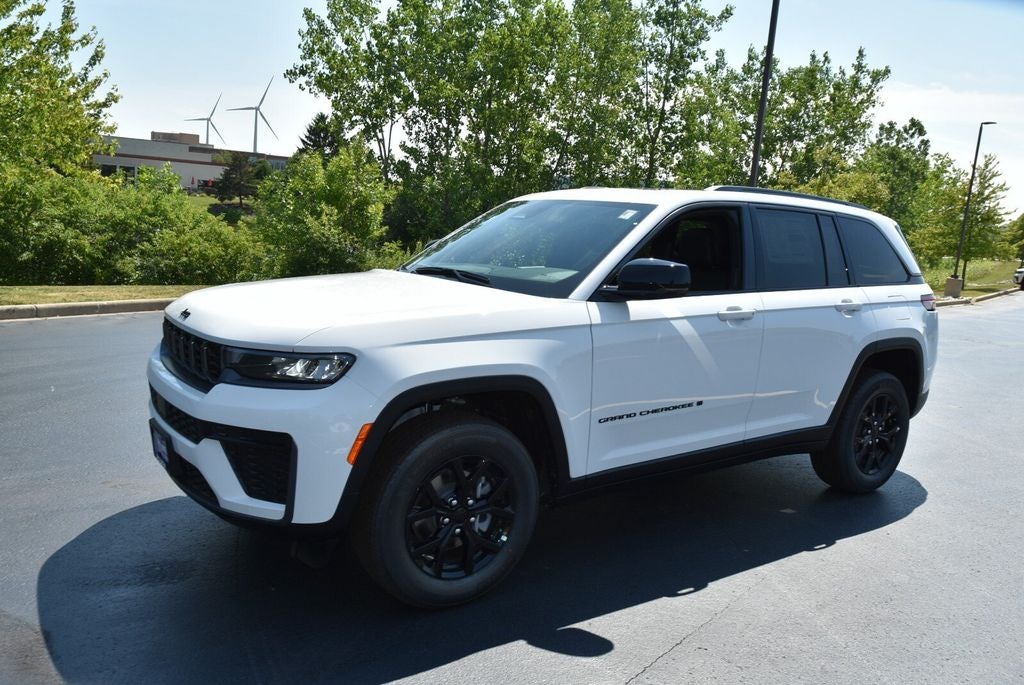 2026 Jeep Grand Cherokee Altitude