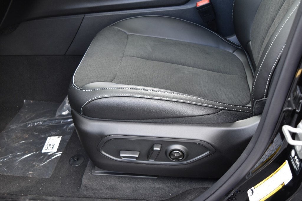 2027 Jeep Grand Cherokee Altitude