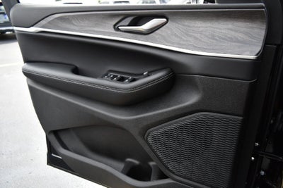 2027 Jeep Grand Cherokee Altitude