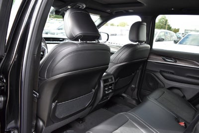 2027 Jeep Grand Cherokee Altitude