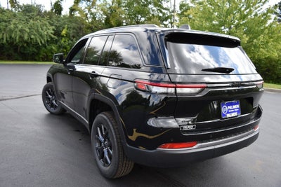 2027 Jeep Grand Cherokee Altitude