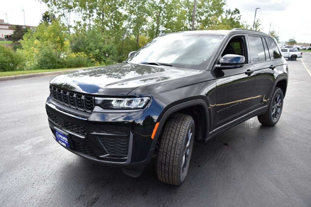 2027 Jeep Grand Cherokee Altitude