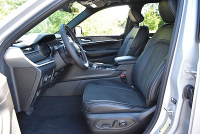 2026 Jeep Grand Cherokee Altitude