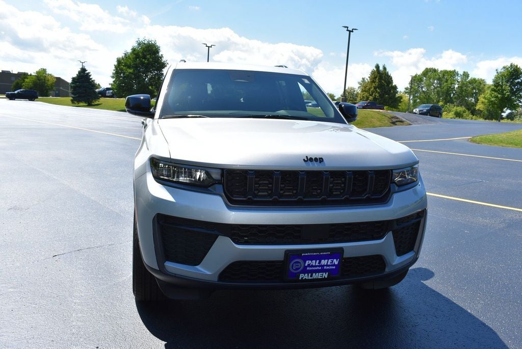 2026 Jeep Grand Cherokee Altitude