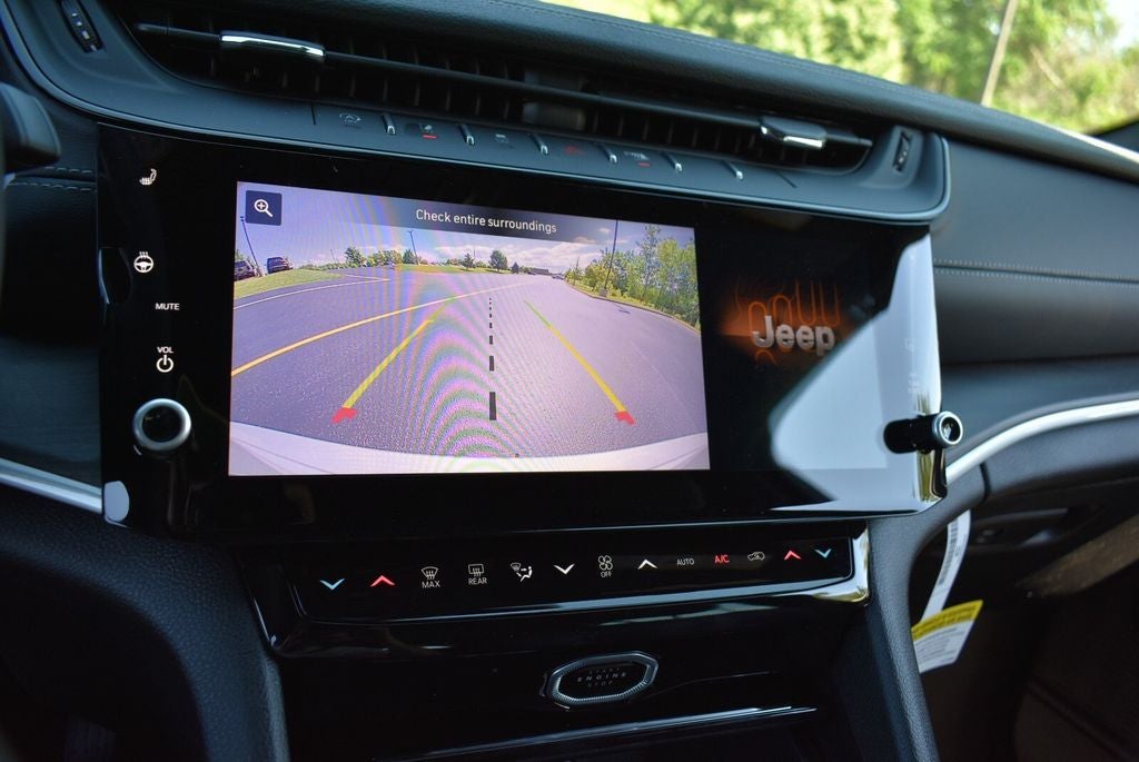 2026 Jeep Grand Cherokee Altitude