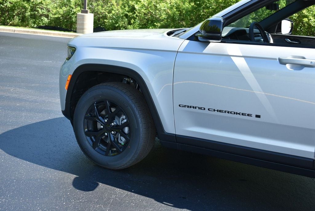2026 Jeep Grand Cherokee Altitude