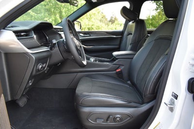 2026 Jeep Grand Cherokee Altitude