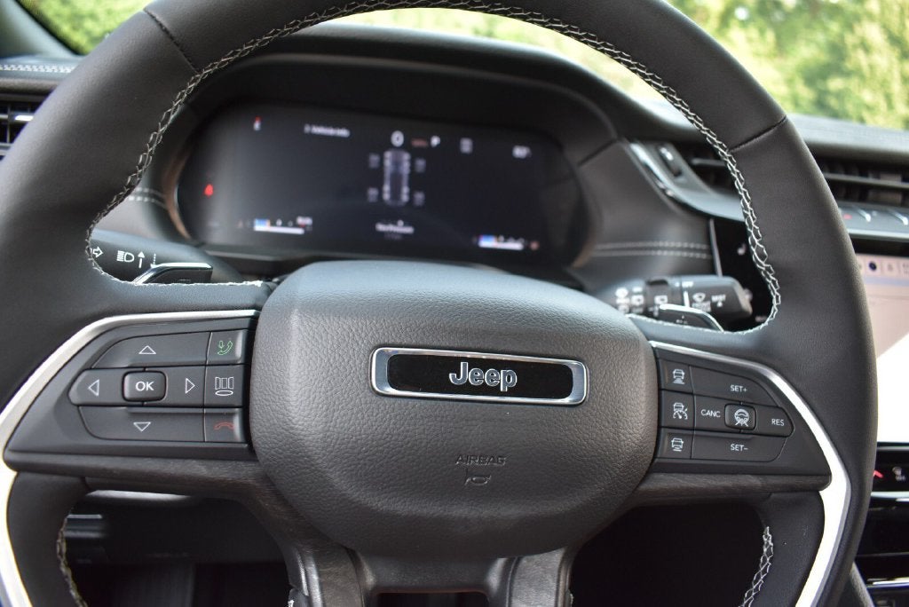 2026 Jeep Grand Cherokee Altitude