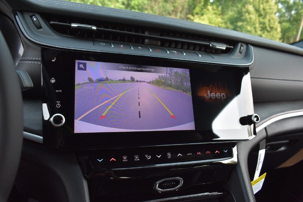 2026 Jeep Grand Cherokee Altitude