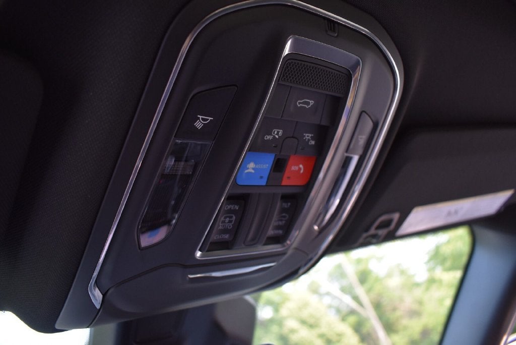 2026 Jeep Grand Cherokee Altitude