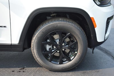 2026 Jeep Grand Cherokee Altitude