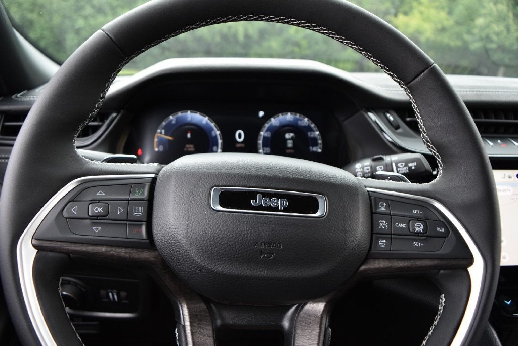 2027 Jeep Grand Cherokee Altitude