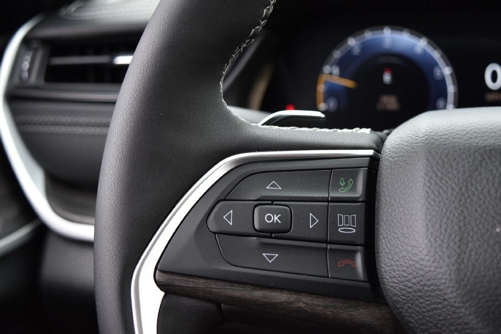 2027 Jeep Grand Cherokee Altitude