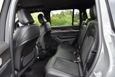2027 Jeep Grand Cherokee Altitude