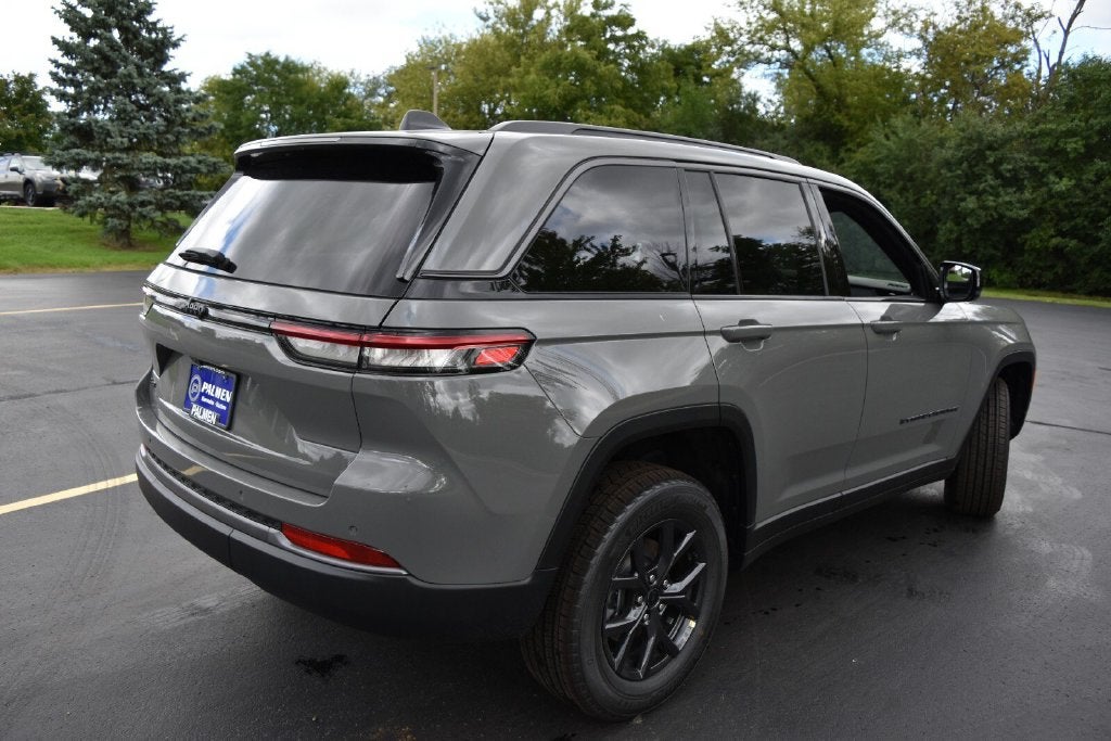 2027 Jeep Grand Cherokee Altitude
