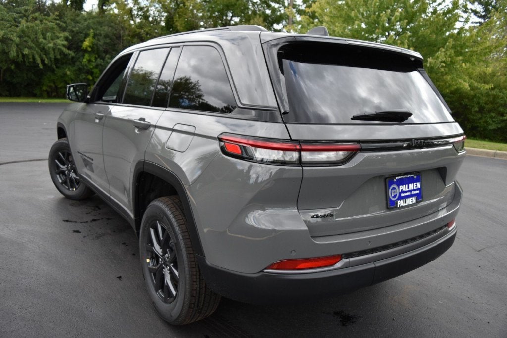 2027 Jeep Grand Cherokee Altitude
