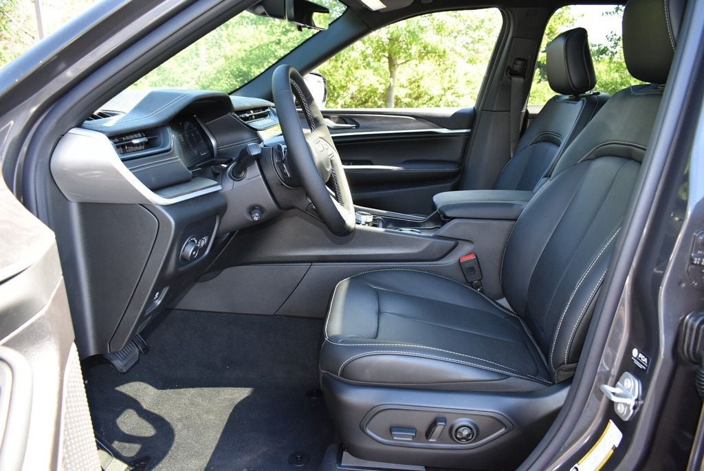 2026 Jeep Grand Cherokee Limited Reserve