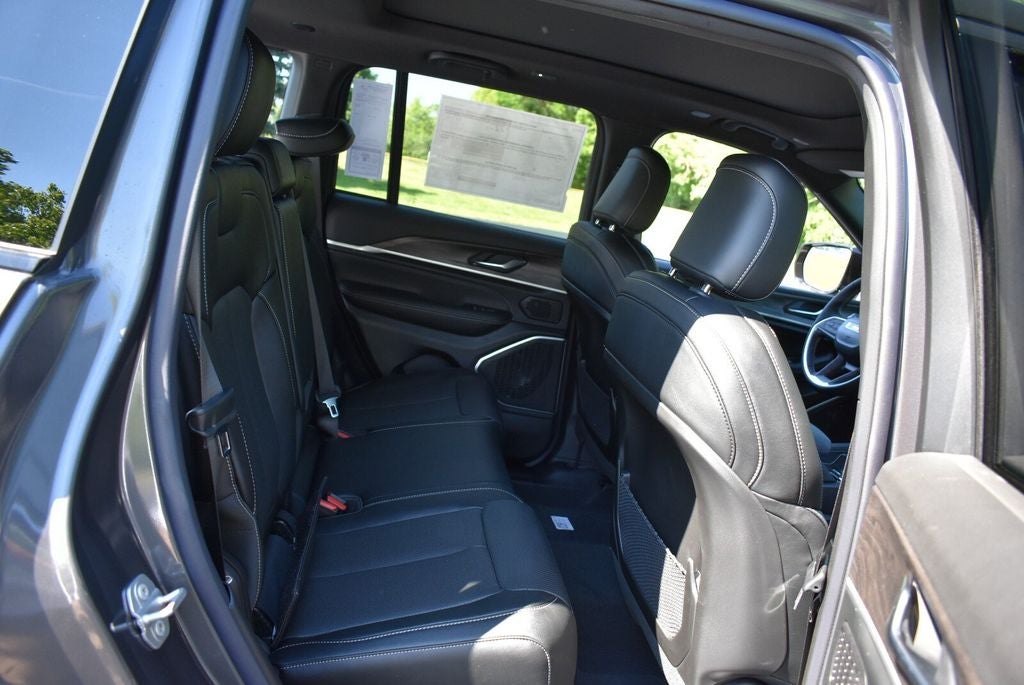 2026 Jeep Grand Cherokee Limited Reserve