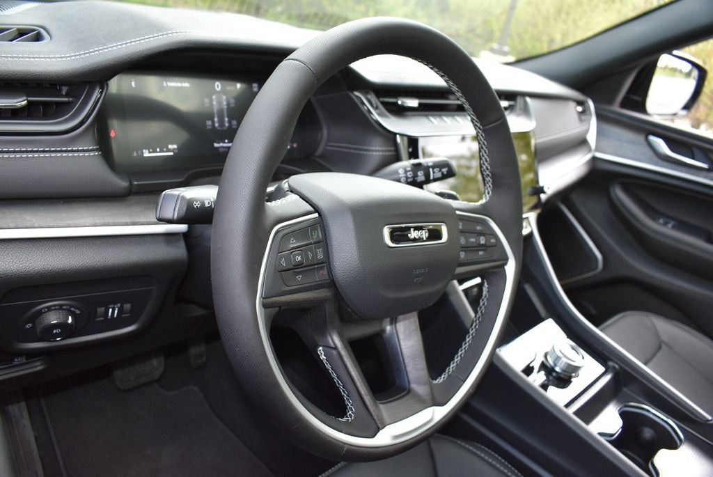 2026 Jeep Grand Cherokee Limited Reserve