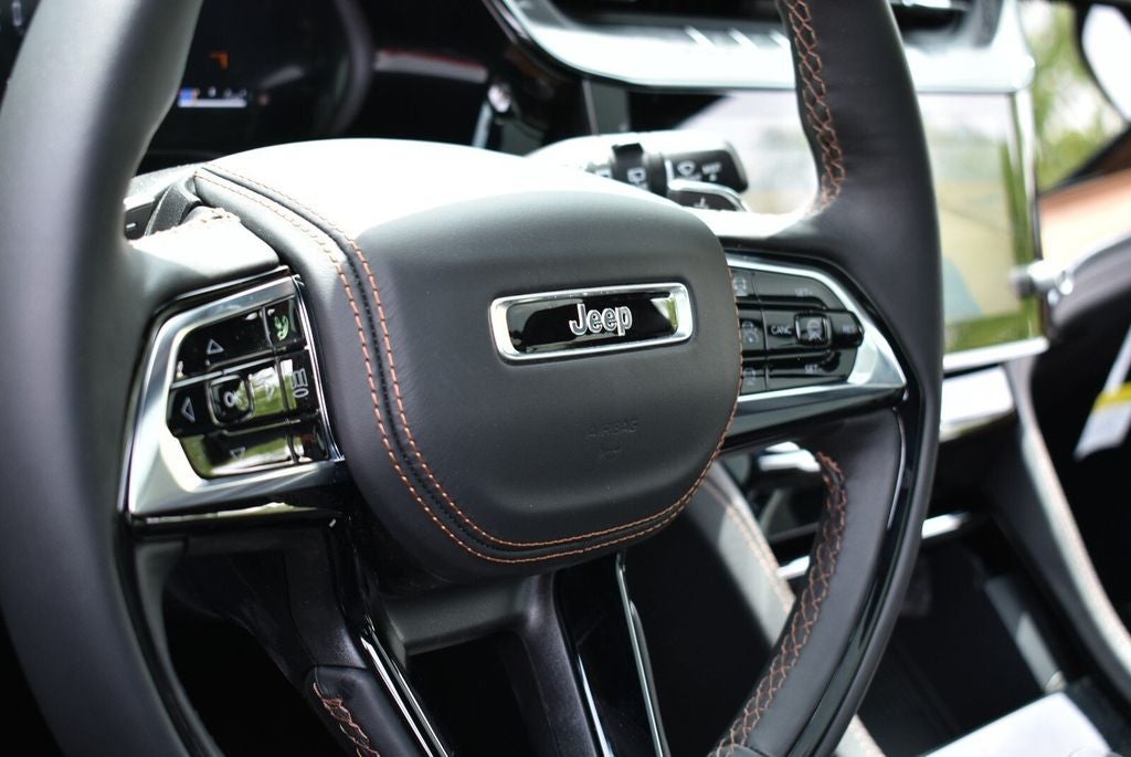 2026 Jeep Grand Cherokee Summit